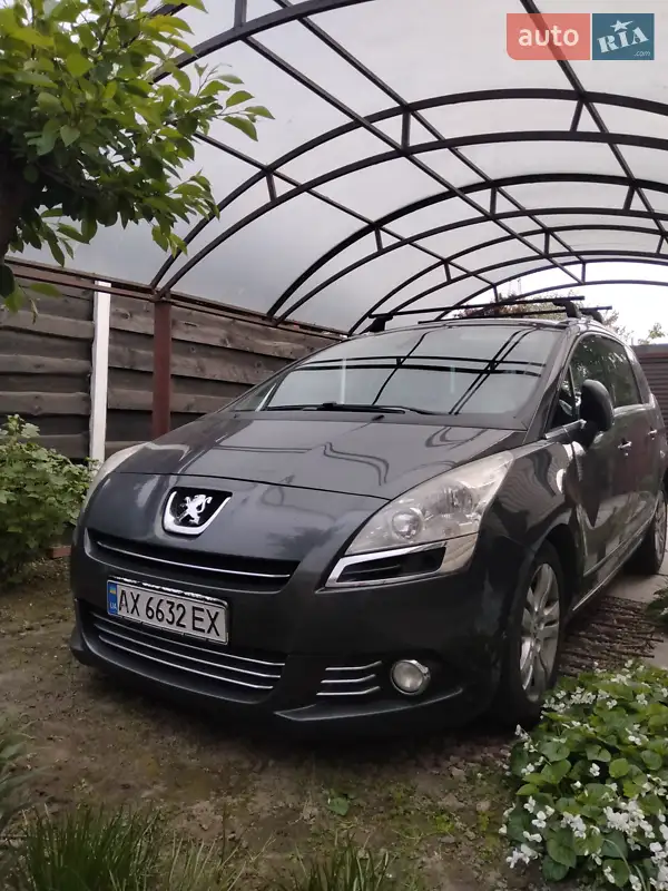 Peugeot 5008