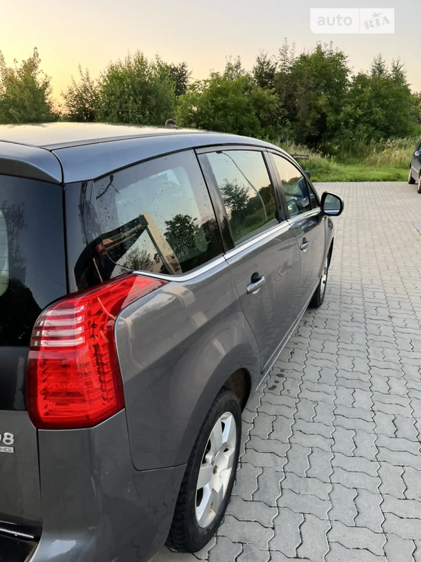 2011 Peugeot 5008 - мініатюра 6