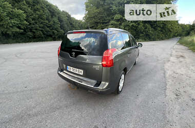Микровэн Peugeot 5008 2013 в 