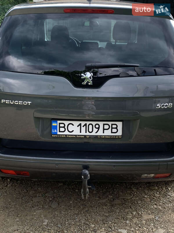 Микровэн Peugeot 5008 2011 в Старом Самборе