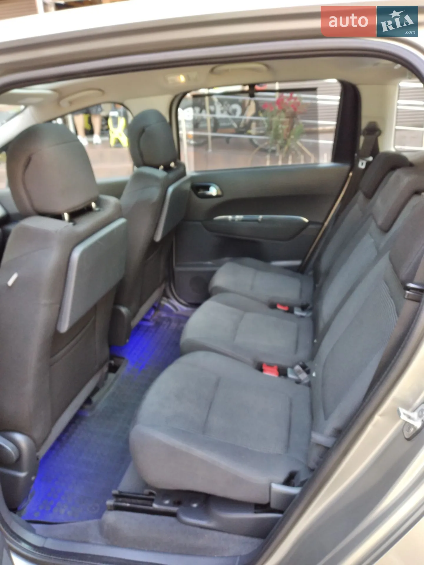 2010 Peugeot 5008 - мініатюра 7