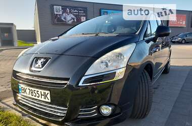 Мікровен Peugeot 5008 2010 в Рівному