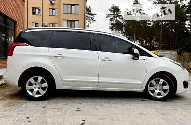 Мікровен Peugeot 5008 2015 в 