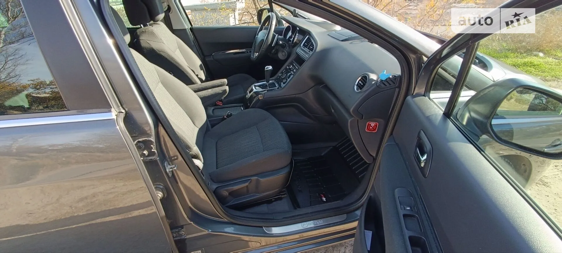 2012 Peugeot 5008 - мініатюра 3