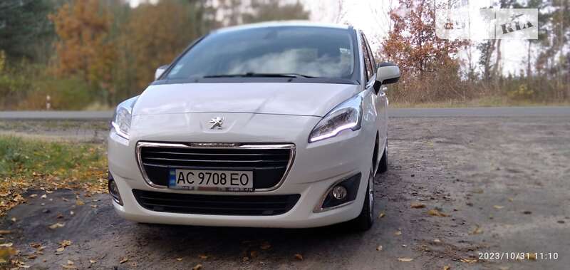 Peugeot 5008 2014