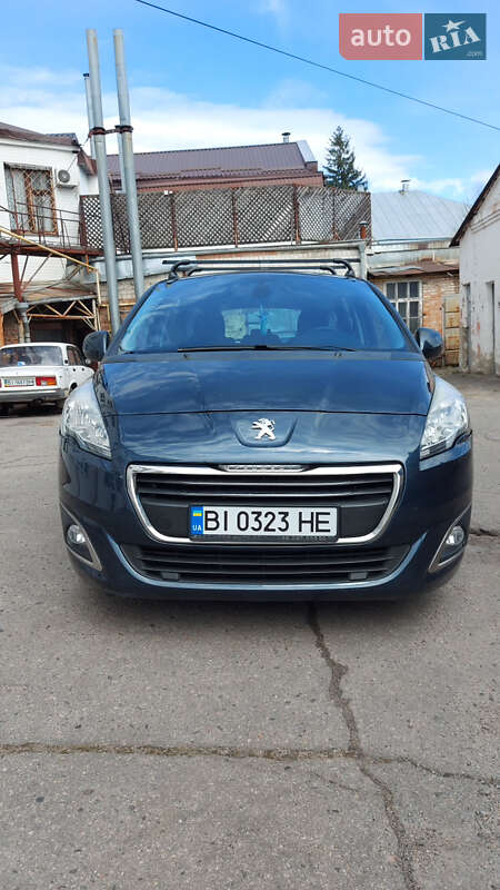 Peugeot 5008 2015