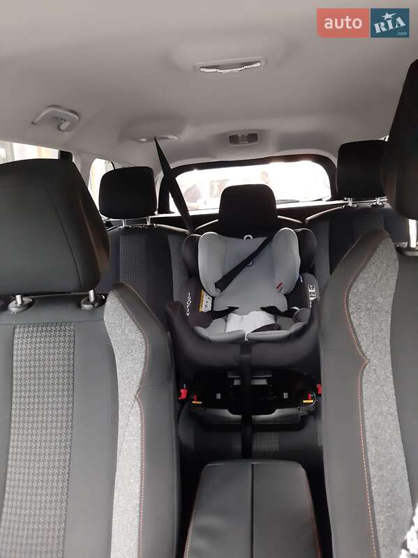 Внедорожник / Кроссовер Peugeot 5008 2018 в Стрые фото 49 Внедорожник / Кроссовер Peugeot 5008 2018 в Стрые