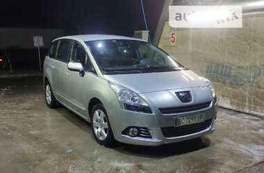 Микровэн Peugeot 5008 2010 в 