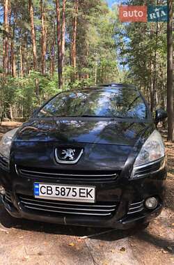 Микровэн Peugeot 5008 2013 в Коропе