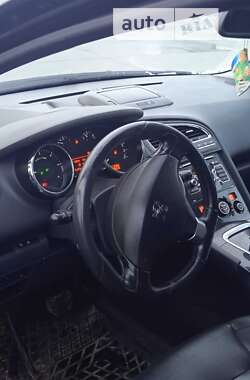 Микровэн Peugeot 5008 2010 в Львове