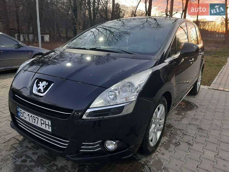 Мікровен Peugeot 5008 2013 в Дрогобичі