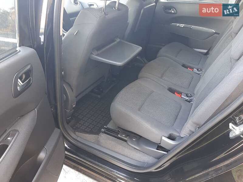 Мікровен Peugeot 5008 2013 в Дрогобичі
