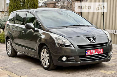 Микровэн Peugeot 5008 2011 в Тернополе