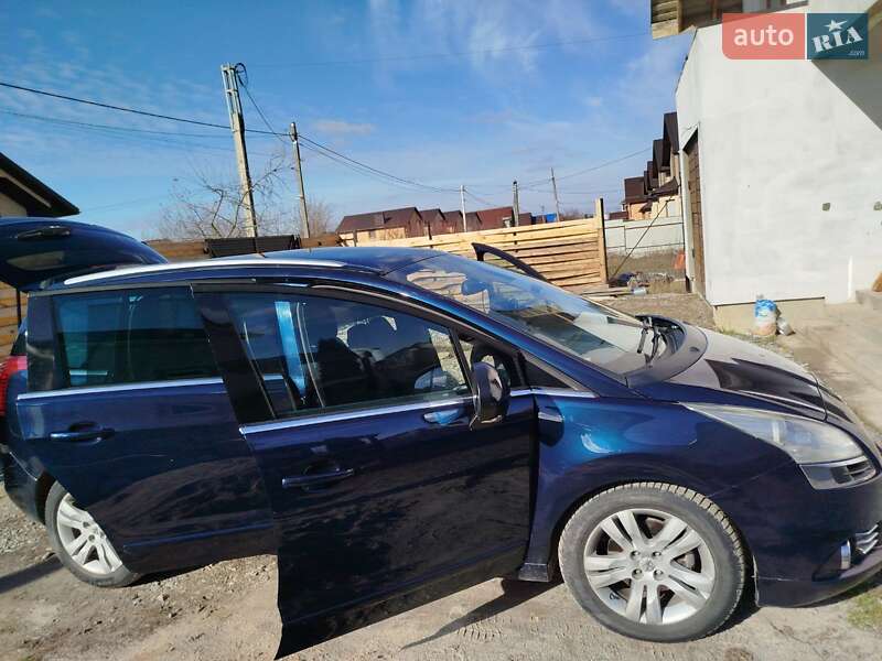 Мікровен Peugeot 5008 2010 в Вінниці