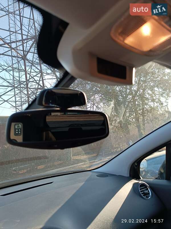 Мікровен Peugeot 5008 2010 в Братському