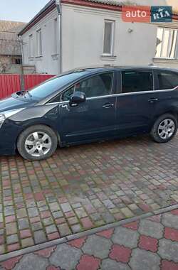 Микровэн Peugeot 5008 2011 в Ровно