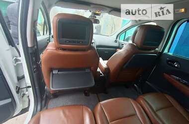 Микровэн Peugeot 5008 2011 в Светловодске