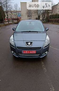 Микровэн Peugeot 5008 2011 в Луцке