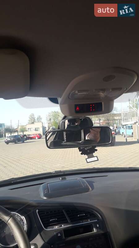 Мікровен Peugeot 5008 2013 в Гайсину