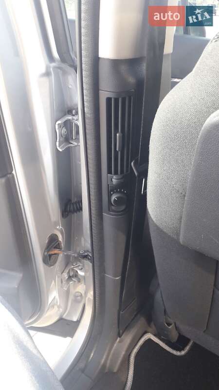 Мікровен Peugeot 5008 2013 в Гайсину