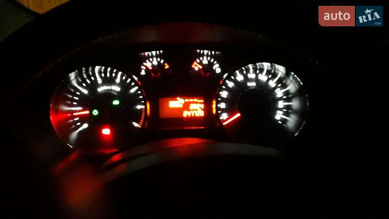 Мікровен Peugeot 5008 2013 в Гайсину