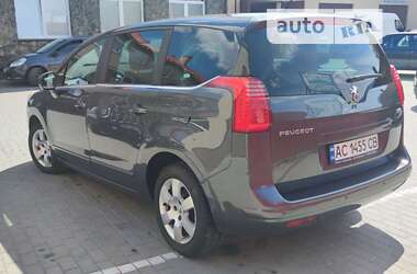 Мікровен Peugeot 5008 2013 в Володимир-Волинському