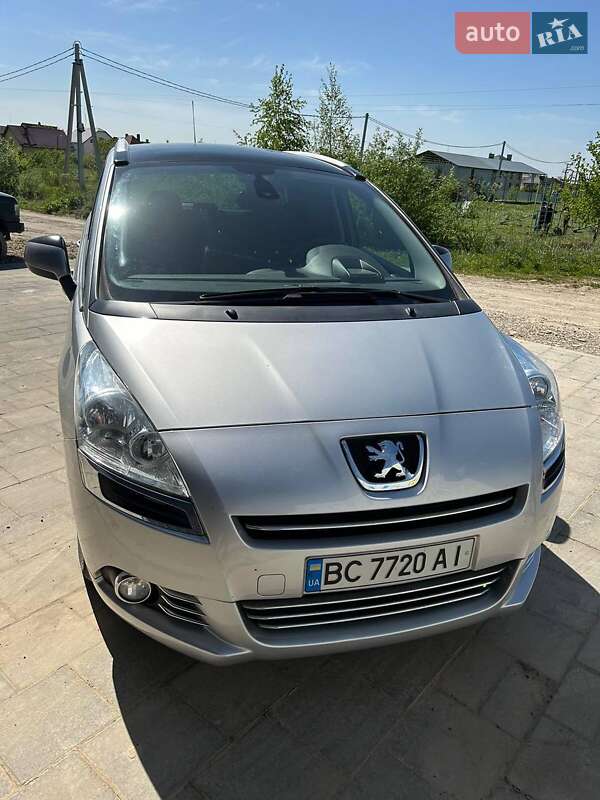 Мікровен Peugeot 5008 2011 в Самборі