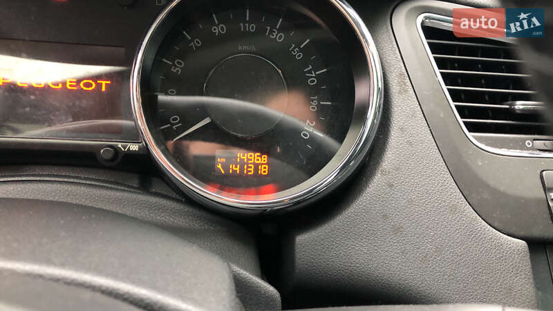 Мікровен Peugeot 5008 2011 в Києві