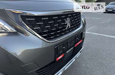Позашляховик / Кросовер Peugeot 5008 2018 в Києві
