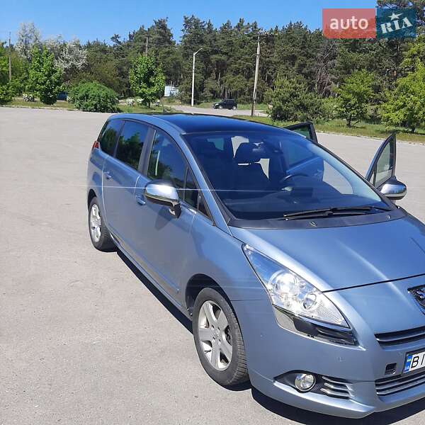 Мікровен Peugeot 5008 2009 в Горішніх Плавнях