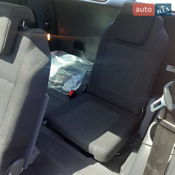 Мікровен Peugeot 5008 2009 в Горішніх Плавнях