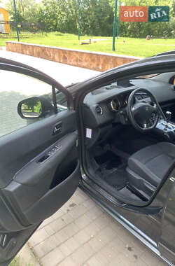 Микровэн Peugeot 5008 2013 в 