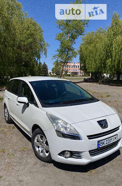 Мікровен Peugeot 5008 2011 в Млиніві