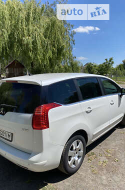 Микровэн Peugeot 5008 2011 в Львове