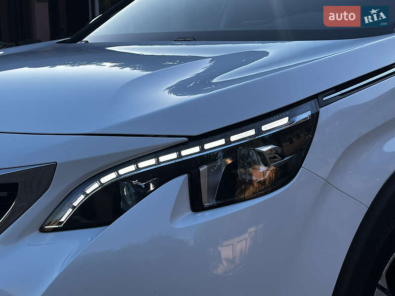 Позашляховик / Кросовер Peugeot 5008 2019 в Бердичеві