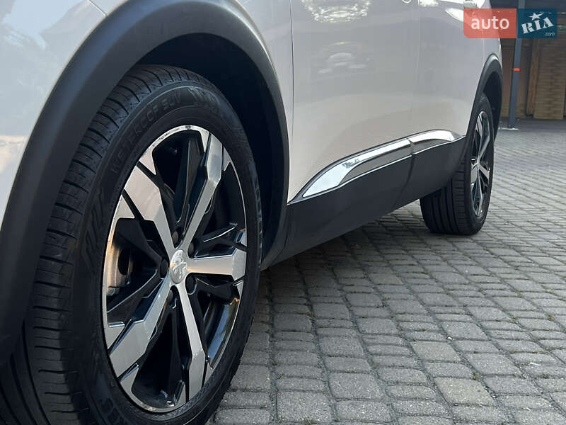 Позашляховик / Кросовер Peugeot 5008 2019 в Бердичеві