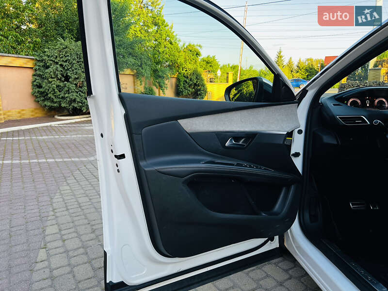 Позашляховик / Кросовер Peugeot 5008 2019 в Бердичеві