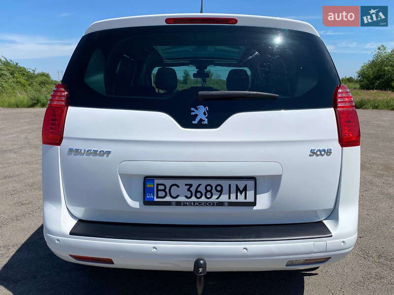Микровэн Peugeot 5008 2013 в Львове