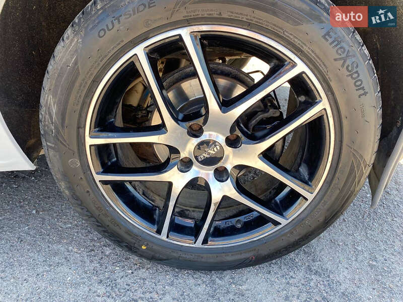 Микровэн Peugeot 5008 2013 в Львове