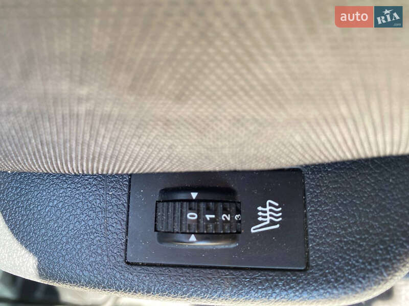 Микровэн Peugeot 5008 2013 в Львове