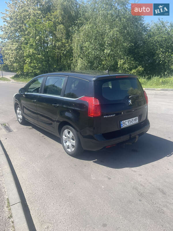 Микровэн Peugeot 5008 2012 в Львове