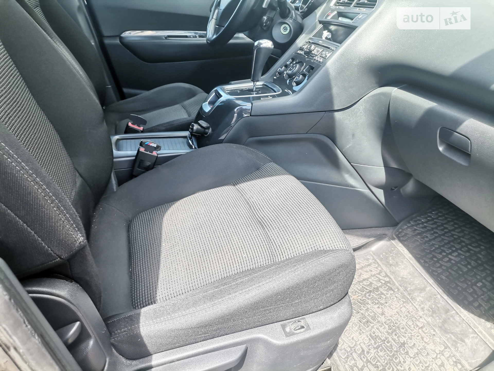 2010 Peugeot 5008 - мініатюра 14