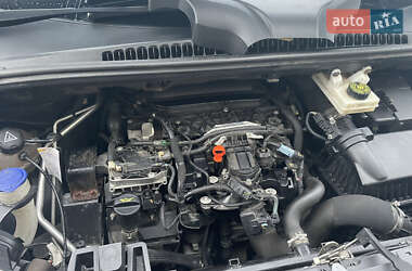Мікровен Peugeot 5008 2011 в 