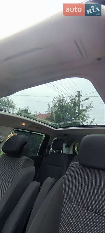 Микровэн Peugeot 5008 2011 в Рожнятове