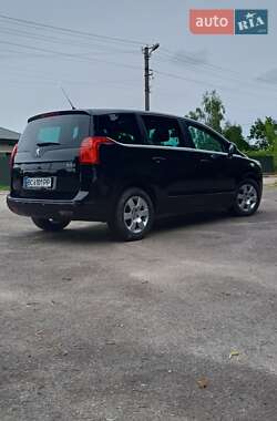 Микровэн Peugeot 5008 2011 в 