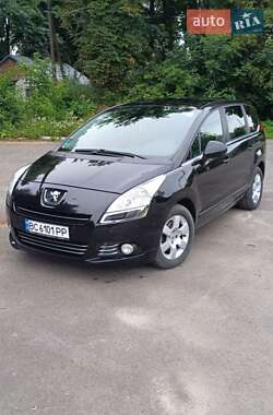 Микровэн Peugeot 5008 2011 в 