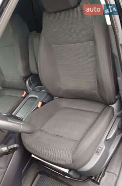 Микровэн Peugeot 5008 2011 в 