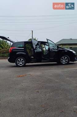 Микровэн Peugeot 5008 2011 в 