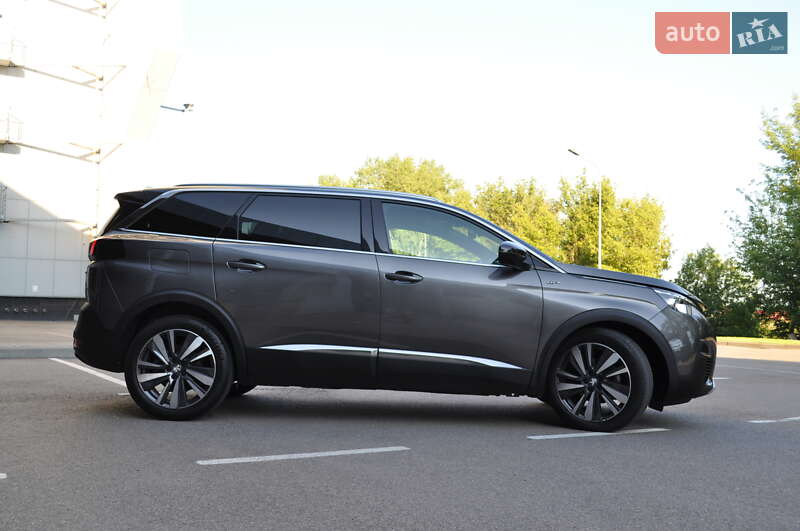 Позашляховик / Кросовер Peugeot 5008 2019 в Києві
