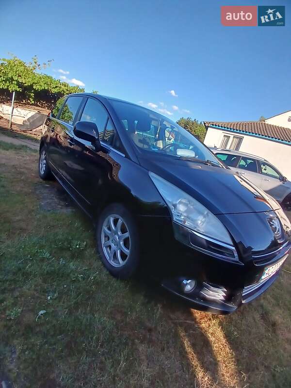 Микровэн Peugeot 5008 2010 в Ратным